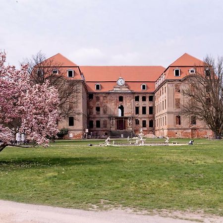 Palac Brody Exterior photo